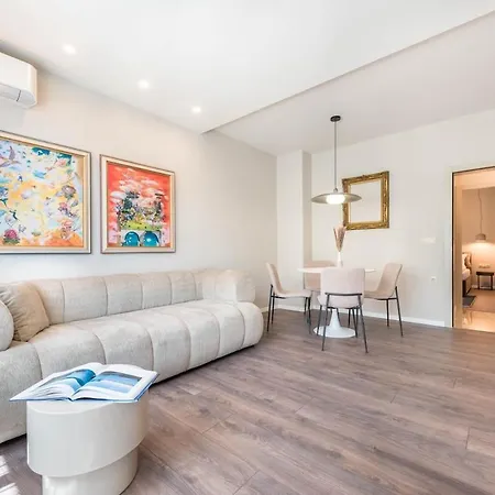 Apartment Designer 1br Near The Sea Garden, Chayka District *