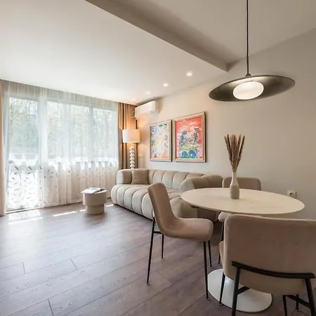 Apartment Designer 1br Near The Sea Garden, Chayka District Varna
