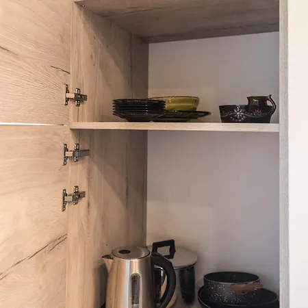 Designer 1br Near The Sea Garden, Chayka District Apartment *