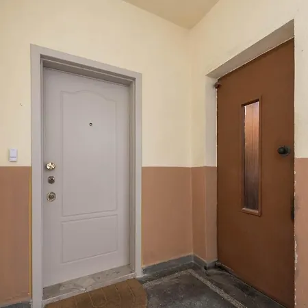 Designer 1br Near The Sea Garden, Chayka District *