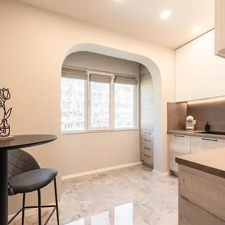 Designer 1br Near The Sea Garden, Chayka District *